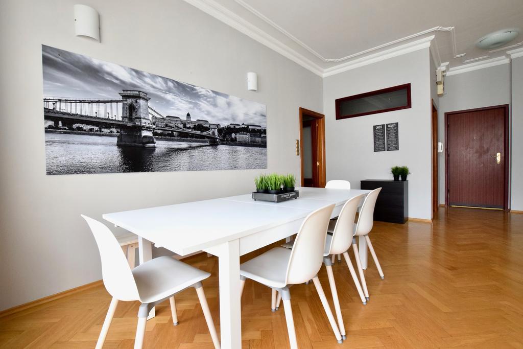 Standerd Apartment By Hi5 - Lovag Family Suites Budapest Exterior foto