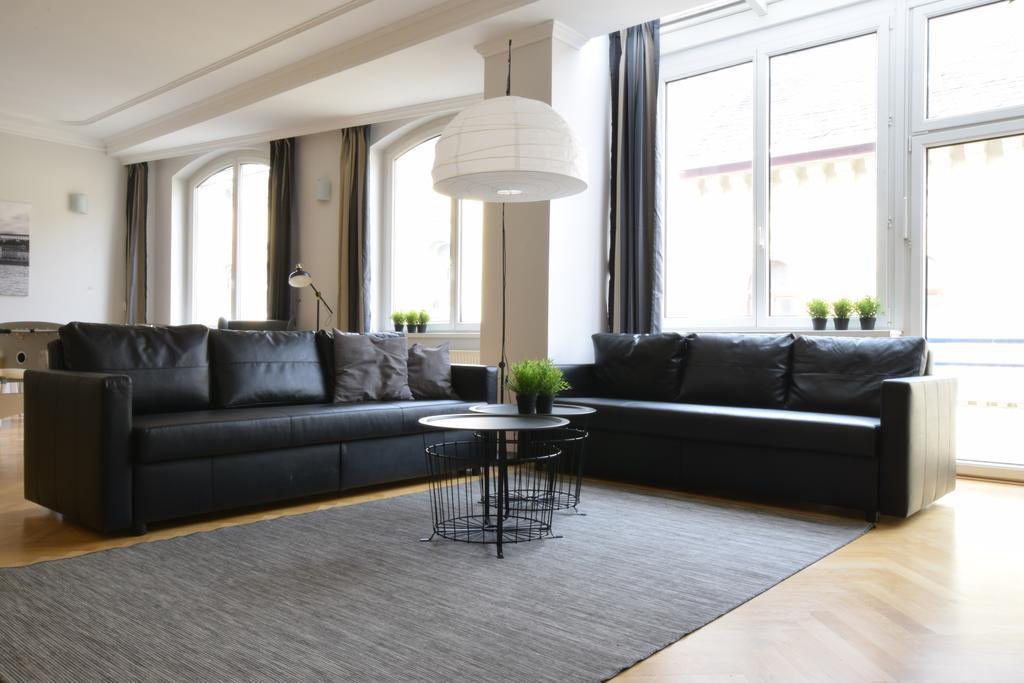 Standerd Apartment By Hi5 - Lovag Family Suites Budapest Exterior foto