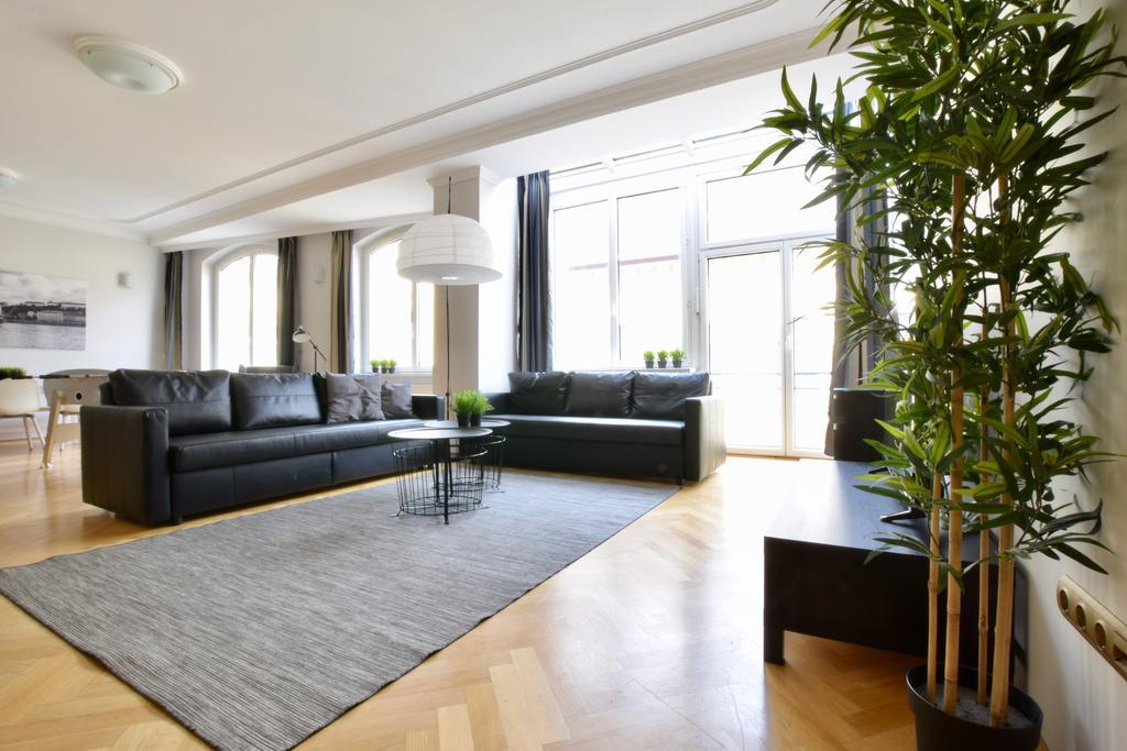 Standerd Apartment By Hi5 - Lovag Family Suites Budapest Exterior foto