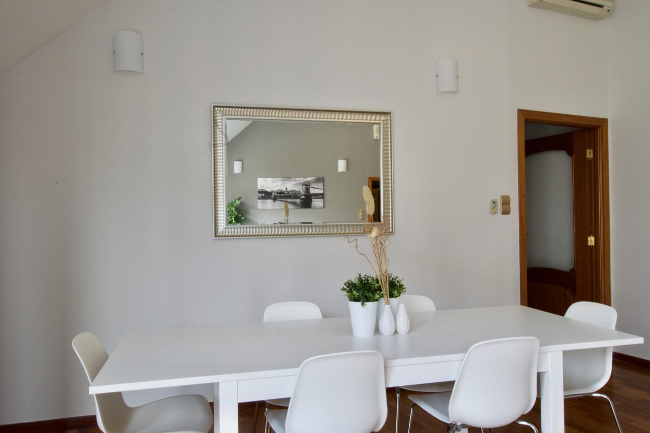 Standerd Apartment By Hi5 - Lovag Family Suites Budapest Exterior foto