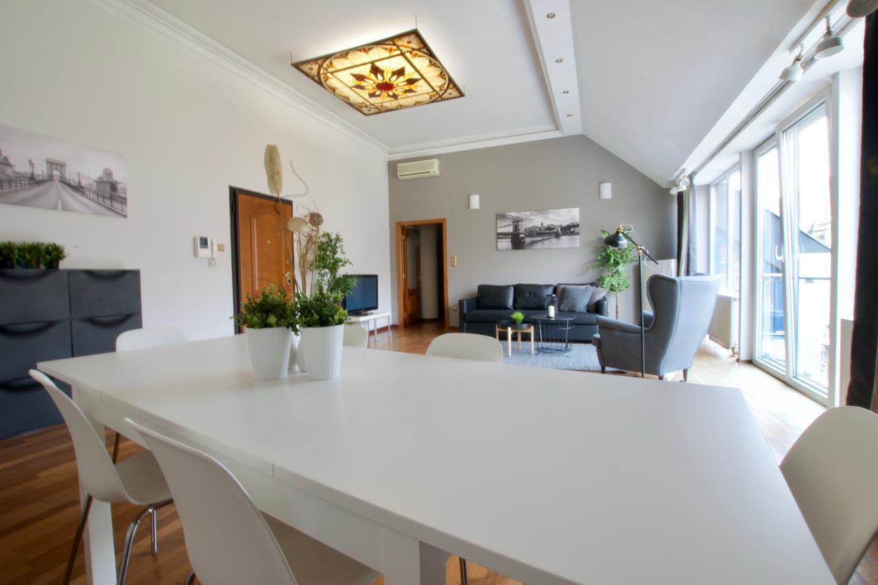 Standerd Apartment By Hi5 - Lovag Family Suites Budapest Exterior foto