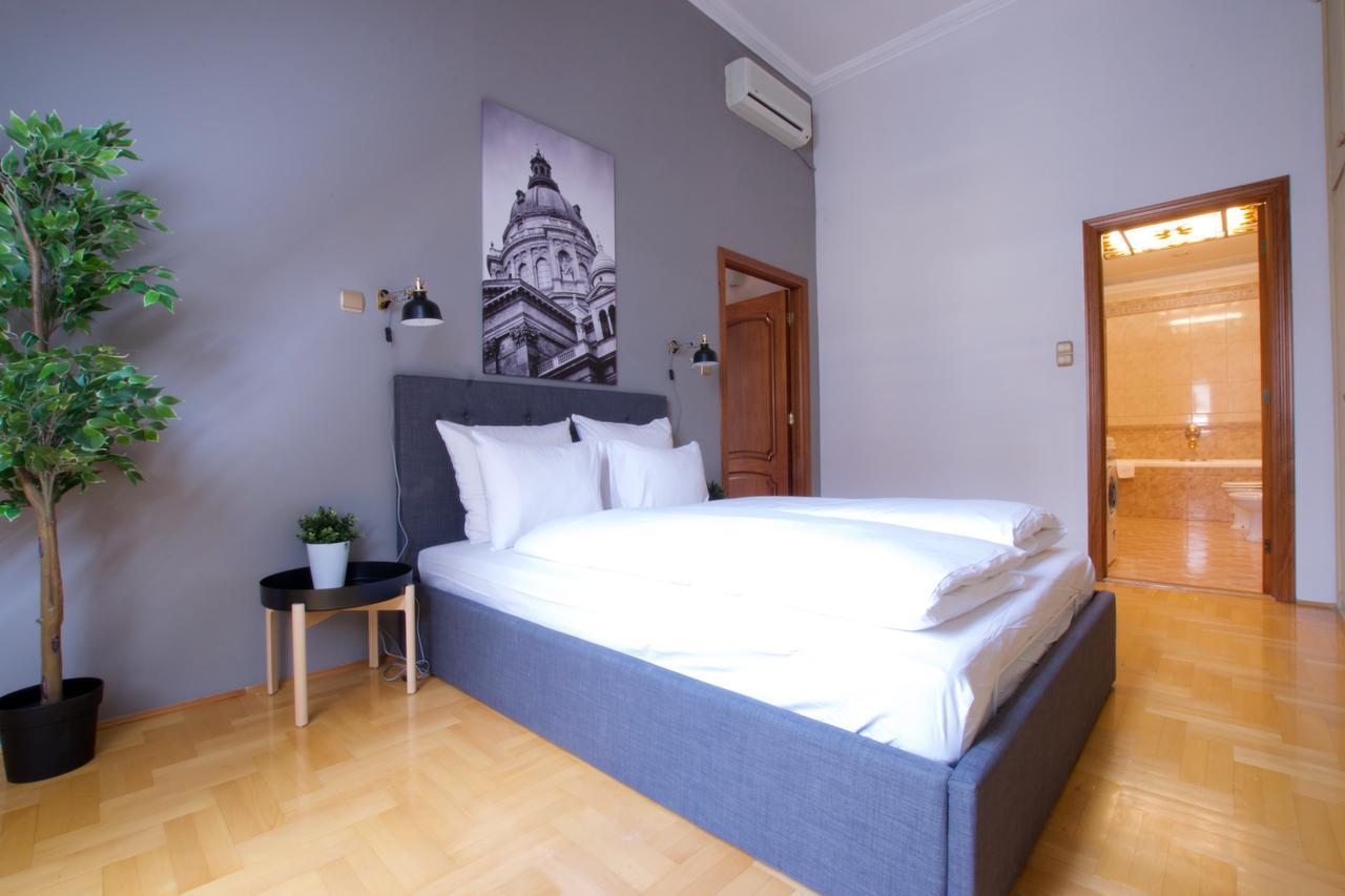 Standerd Apartment By Hi5 - Lovag Family Suites Budapest Exterior foto
