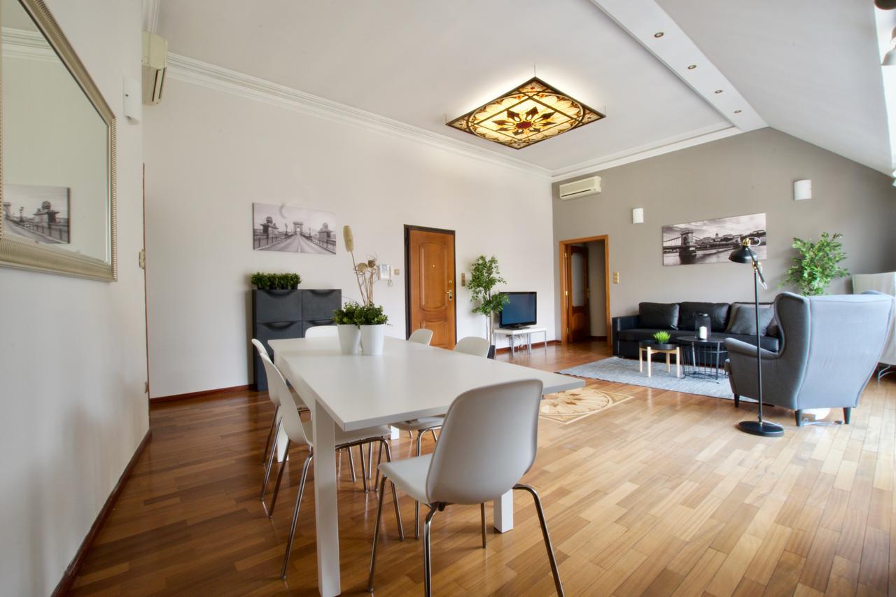 Standerd Apartment By Hi5 - Lovag Family Suites Budapest Exterior foto
